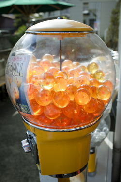 tomeito:  jujusodope:  O_O you do realize if I saw this machine,