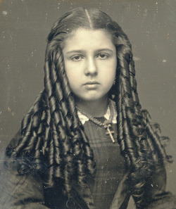 feedergoldfish:  Victorian Teen with Sausage Curls Closeup (Image