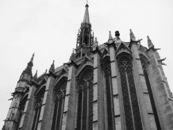 fuckyeahgothiccathedrals:  La Sainte-Chapelle, Paris (1241-1244)