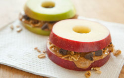 oliviagabriola:  apple sandwitch :)  these look amazing.