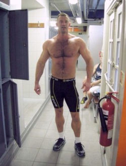 guysingear.tumblr.com/post/4154621978/
