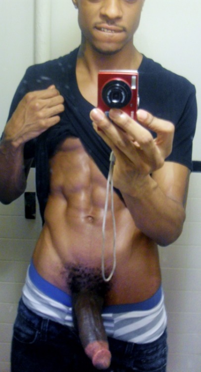 kennykroyal:  He is light skinned but his dick is darker than mine! Strange. O__O BUT THAT SIZE!