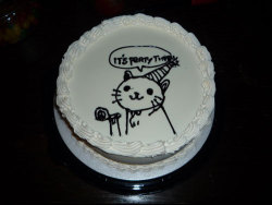 GRAHAM. GRAAAAAHAM. THIS NEEDS TO BE YOUR BIRTHDAY CAKE NEXT