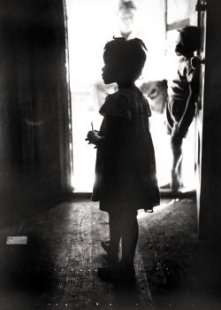 First Day at School; Long Island, NY photo by Eve Arnold, 1951