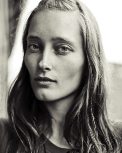 The incredible bone structure of Iekeliene Stange photo by Daemian