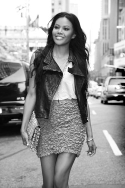 thislifeinmono:  Amerie gives day time chic for Elle. 