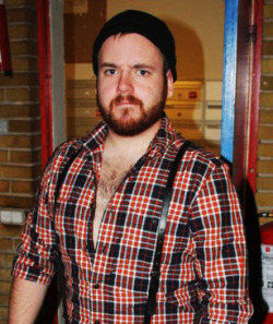 filmbear:  firecub:  Lumberjack Costume   I have that shirt.