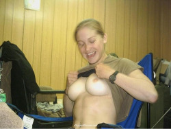 oif3rd:  armyman88:  Peek-a-boo   Flashing her tits for her