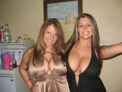 dktastic:  #TeamTitties  Amateur bimbos.