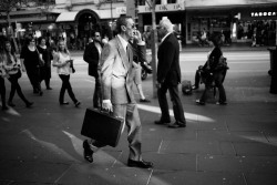 refugado:  streetblack:  Swanston St, Melbourne  by Toan Nguyen