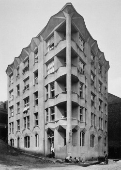Hodek Apartment House, Vyšehrad quarter, Prague Architect: Josef