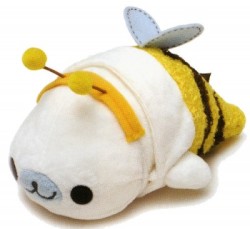 boogans:  pandaluvchuu:  mamegoma as a bee?? adorable!! :3  Why