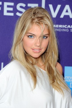 Kate Upton hotness.♥