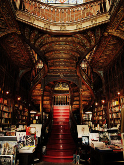 Livraria Lello & Irmão, Central Porto, Portugal.