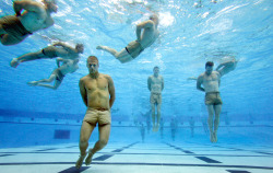 newsweek:  cheatsheet:  Navy SEAL trainees bounce off the bottom
