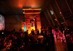 vogue:  INSIDE THE MET: Dinner at the Temple of Dendur 