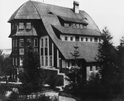 Boberhaus; Lwowek, Poland designed by Hans Poelzig, 1904 via: