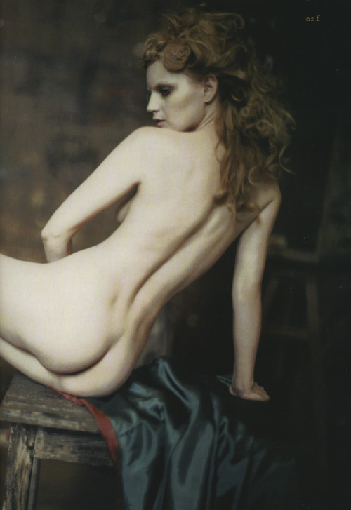 Guinevere Van Seenus  nackt