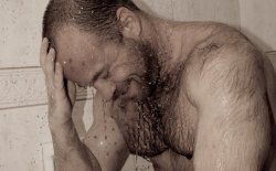 guysthatgetmehard:  david in the shower 02 