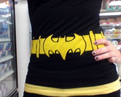 kaapoow:  batman fits! 