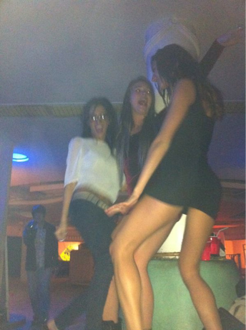 Porno-ing up Freak City with @jessieslife and some random hot chick !