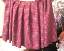 And here’s the skirt :D mind you its only being held in