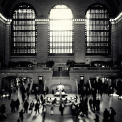 black-and-white:  (via Irene Suchocki: New York Noir) 