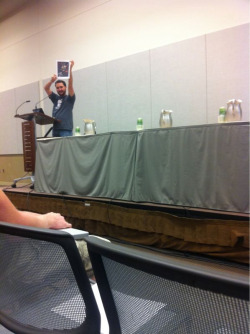 It’s Storytime with @wilw !!! #PHXCC