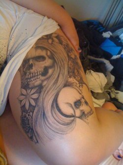 rememberingwhoiam:  Better picture of my thigh piece. 