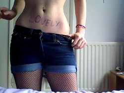 thebodyisbeautiful:  We are all lovely :)  lovely indeed! :)