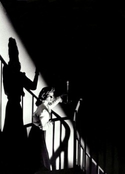  Dorothy McGuire in The Spiral Staircase (1945, dir. Robert Siodmak)