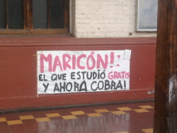 cuando-te-hago-el-amor-te-odio:  sirgon:  Maricon! el que estudio