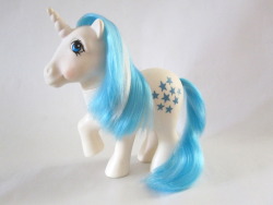 ponyoftheday:  Re Unicorno^_^ 