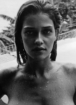 dogpower:Ana Beatriz Barros by Mario Testino