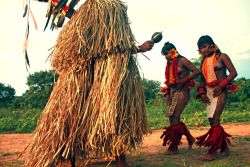 nativebeautyway: young Karajá girls dance with the ijasò, spirits