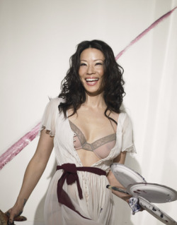 fuckyeahhotactress:  Lucy Liu 