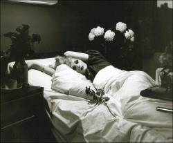  Candy Darling on her deathbed photographed by Peter Hujar, in
