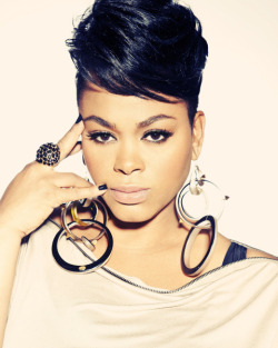 juicy-fruit:  omg check jill scott outâ€¦ i just adore her 