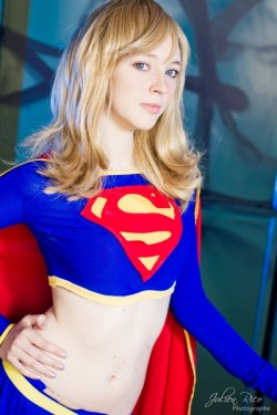 cosplaybabes:  Supergirl 