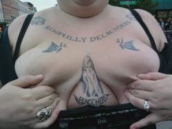 quitabita-tumblr:  coonloaf:  Is that supposed to be a dick tat?