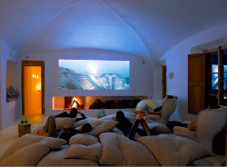 clarethewanderer:  God I want this room in my house. 