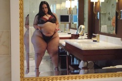 topsbbw:  Syrianna 