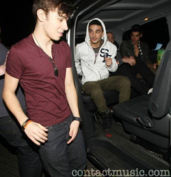 beautiful-wonder:  Found this pic of Nath… Doesn’t he look