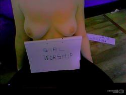 girlworship:  //Anon.Girl Worship &lt;3 Thank you so much for the fan sign! Great pair, Anon!  A simple but sexy shot from an anon to a very cool blog! :)