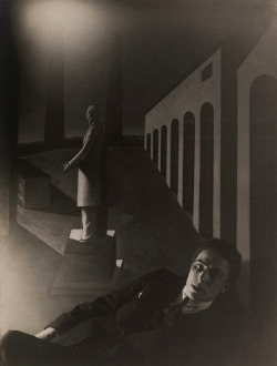 regardintemporel:  Man Ray - André Breton devant L'énigme d'une