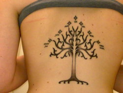 fuckyeahtattoos:  This is the White Tree of Gondor from Lord