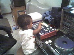Amin working the MPC1000.
