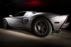 automotivated:  Ford GT (by - POD -)