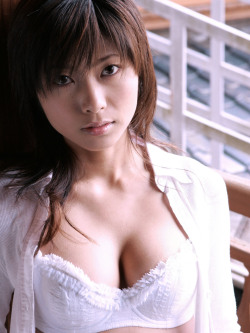 awesomeasianchicks:  Rin Suzuka (涼果りん) 