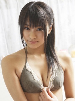 awesomeasianchicks:  Hitomi Kaikawa (海川ひとみ) 